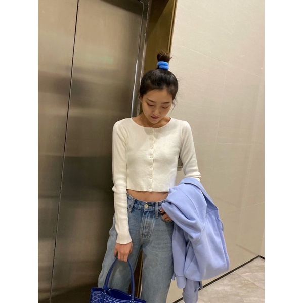 Áo croptop kiểu tay dài cài cúc vải thun gân , croptop nữ hàn quốc