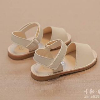 Dép trẻ em