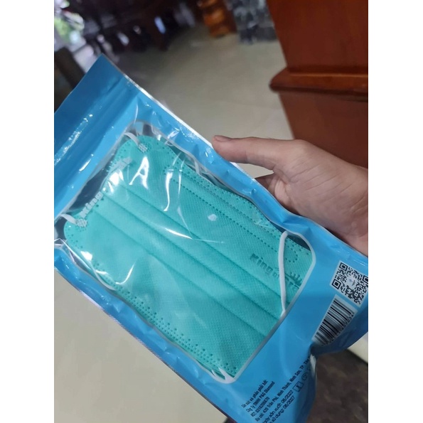 Khẩu trang con cua