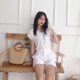 Áo Sơ-mi Trắng Form Không Tay Xinh Xắn
