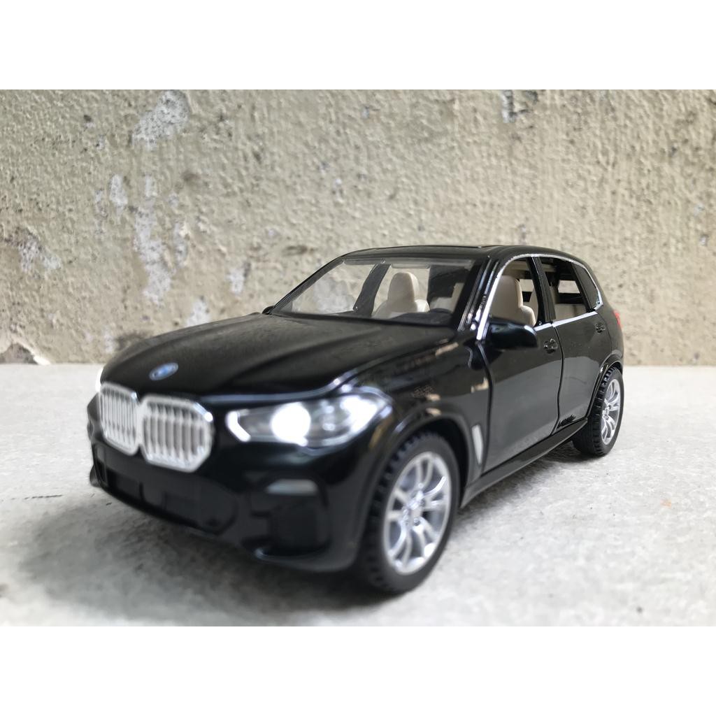 Mô hình xe ô tô BMW X5 2020 - 1:32