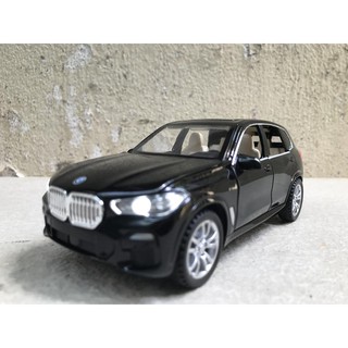 Mô hình xe ô tô BMW X5 2020 - 1:32