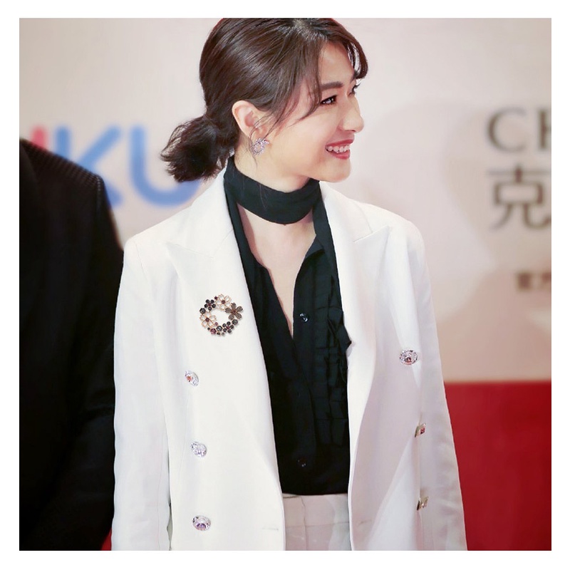 Ghim Cài Áo Hình Hoa Đính Đá Sang Trọng Cho Nữ