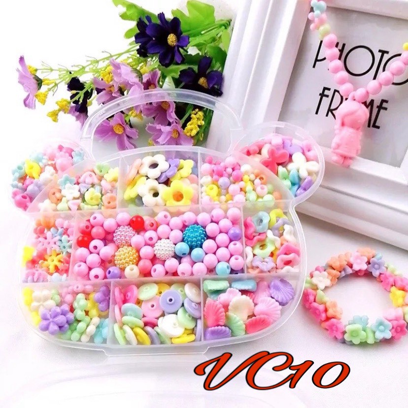 Bộ xâu vòng cổ handmade được chọn mẫu cho bé