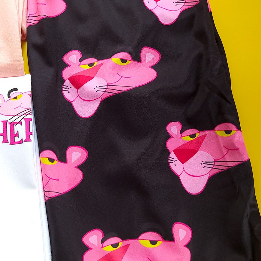 Quần đùi hoạt hình báo hồng form rộng unisex