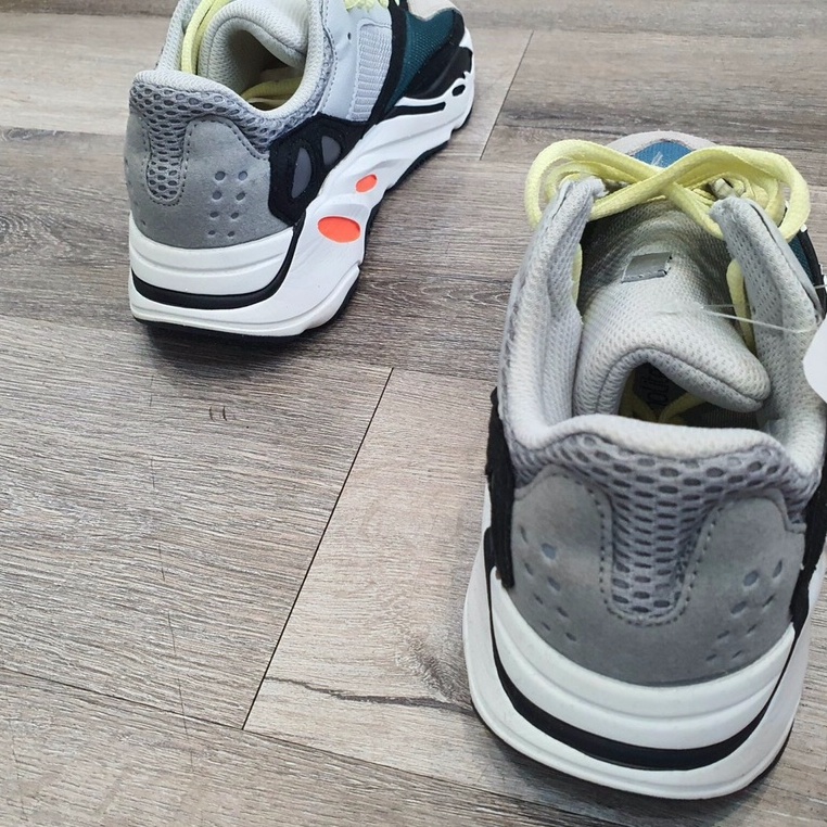 Giày Sneaker YZ 700 Xám Xanh