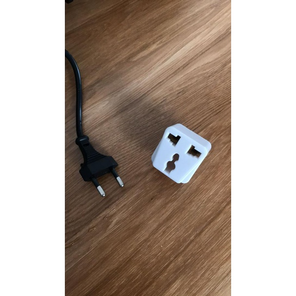 Phích cắm điện chuyển 3 chân thành 2 chân 15A/220V Lioa Vinakip