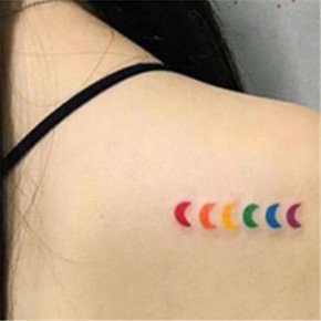 30 hình xăm dán phong cách Hyuna