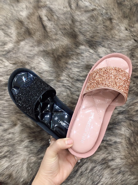 Xuồng đính đá 5p