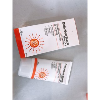 kem chống nắng Daily Sun Block Triple Care