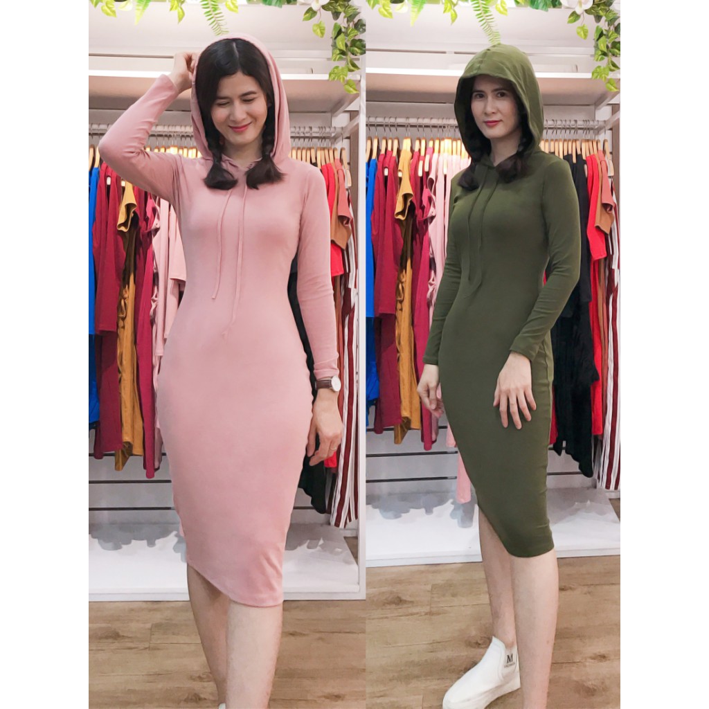 515 - Đầm ôm body có nón trùm , tay dài , form dài