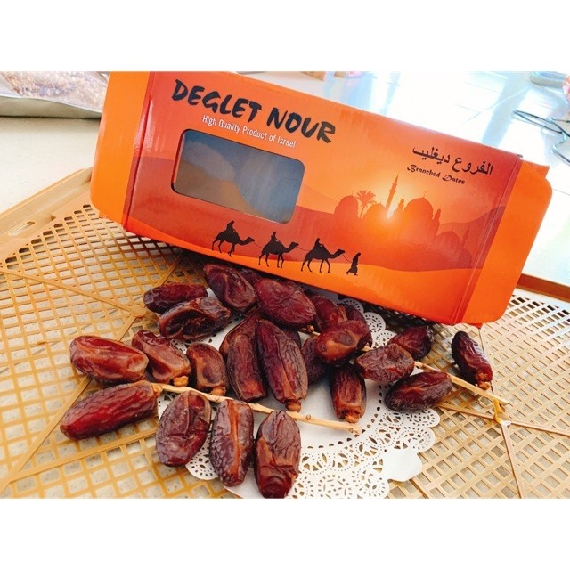 Chà là nguyên cành