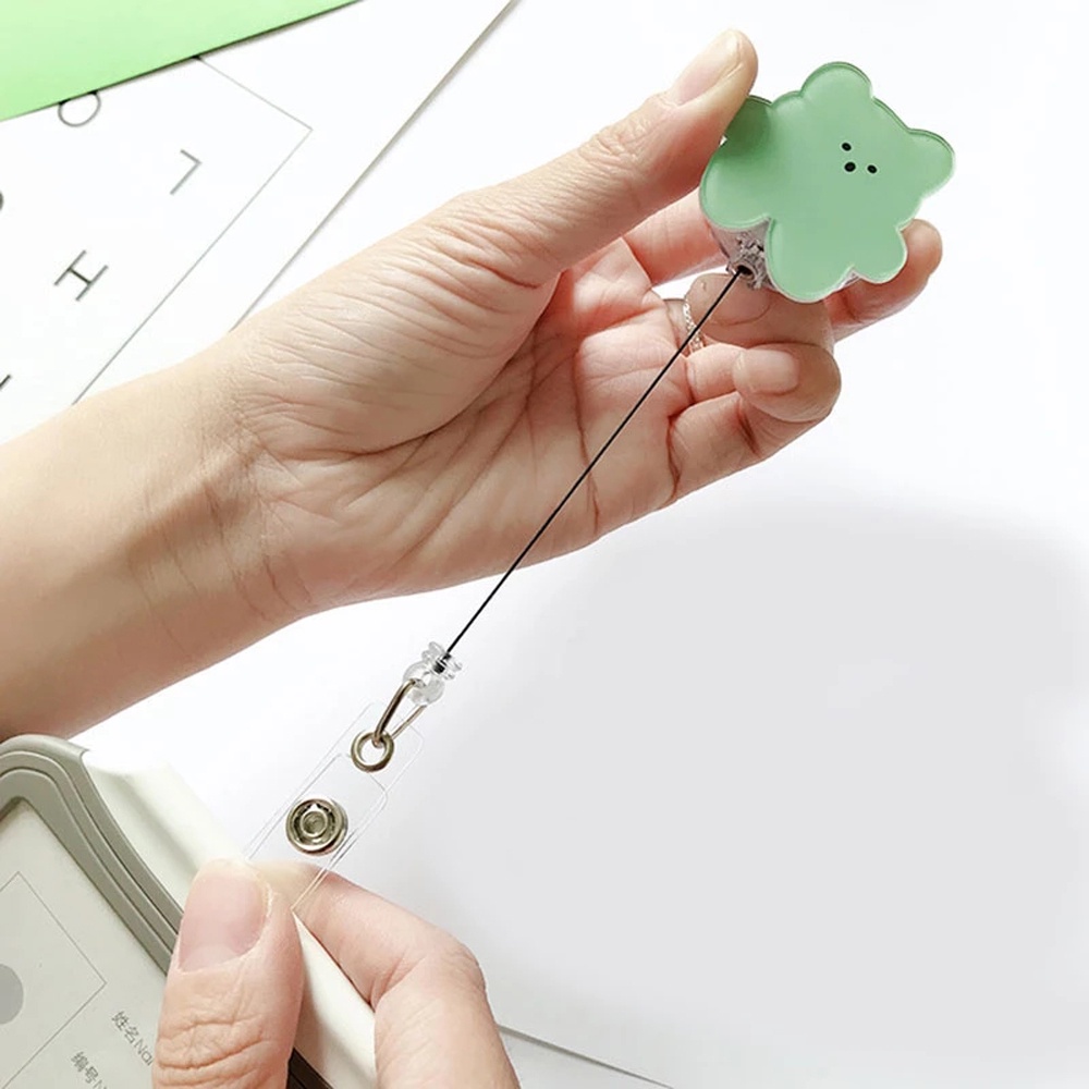 Kẹp giữ thẻ ID có thể thu gọn bằng acrylic màu kẹo phối hình gấu dễ thương