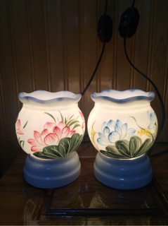 Đèn xông tinh dầu size to 15cm (có bán riêng tinh dầu)
