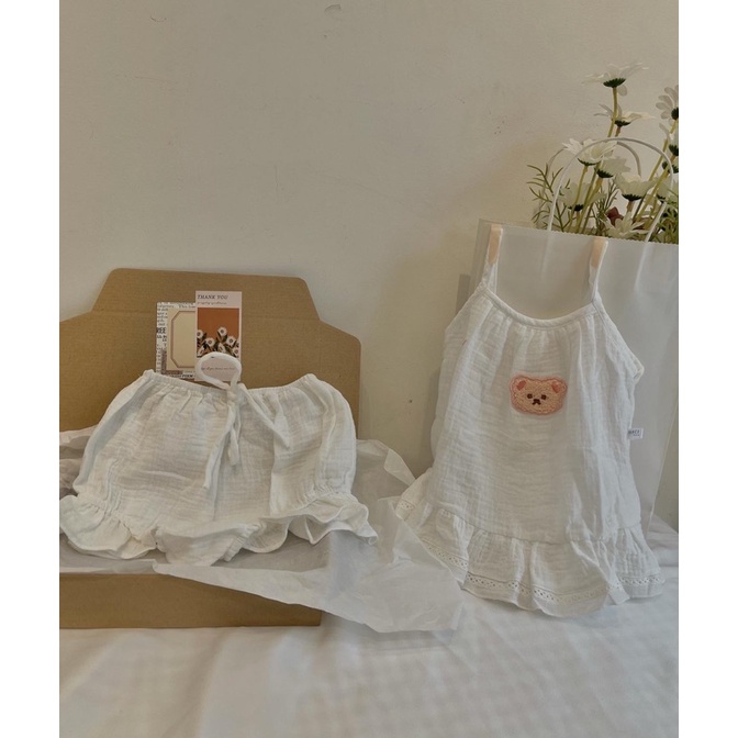 Set gấu hai dây muslin em bé nanci room