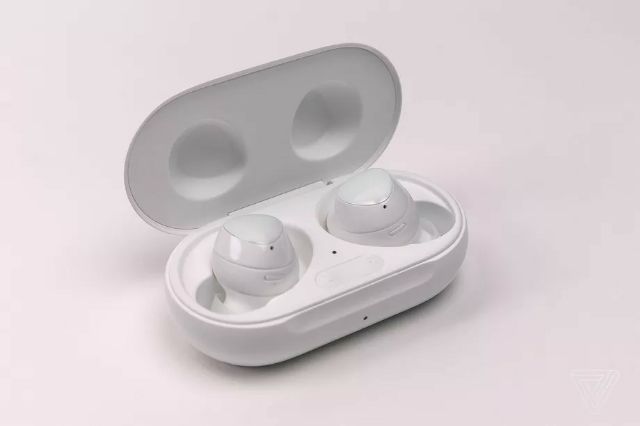 Tai nghe Samsung Galaxy Buds+ 2020 (Galaxy Buds Plus). | BigBuy360 - bigbuy360.vn