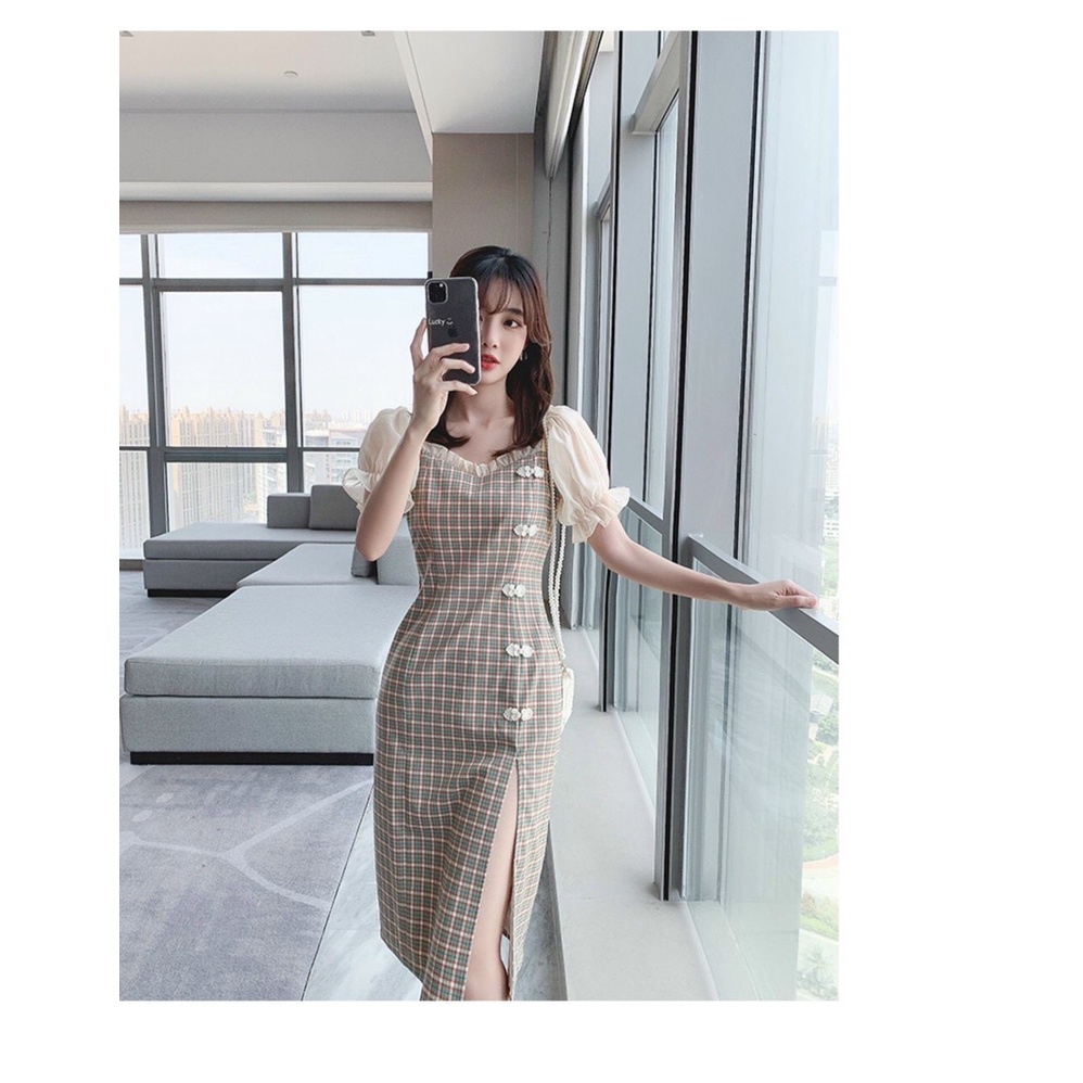 đầm lụa sọc caro xẻ tà cổ tim tay ngắn loe