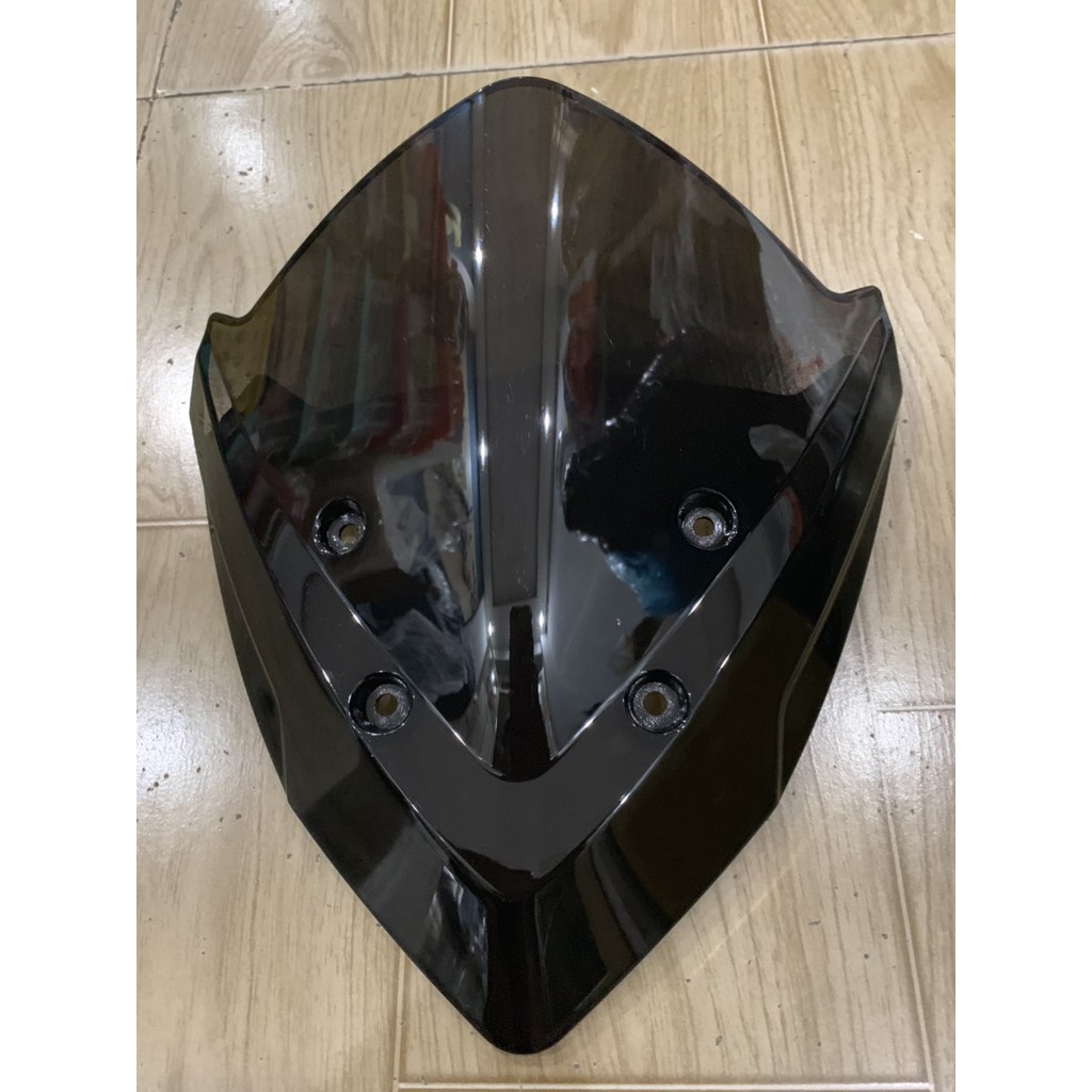 Chắn gió winner x màu khói