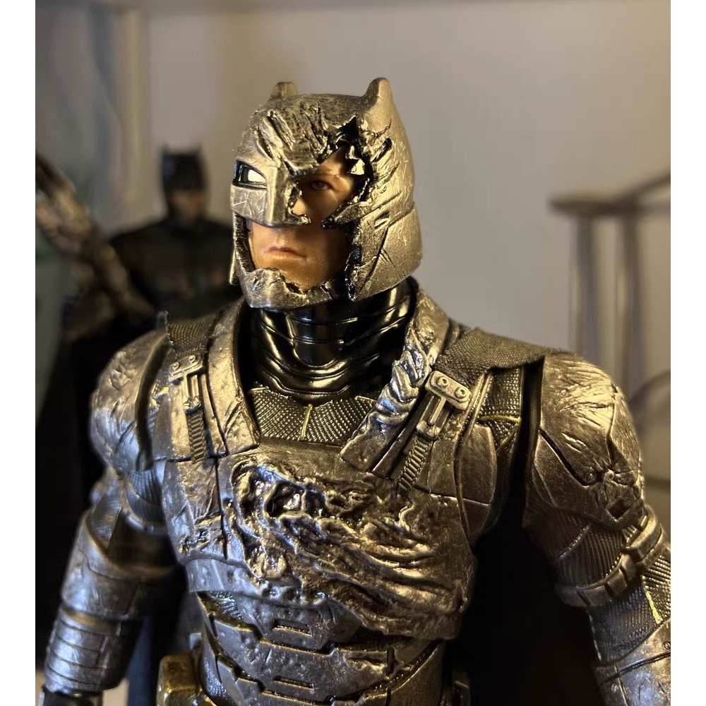 Mô hình nhân vật Batman Crazy TOYS  tỉ lệ 1/6
