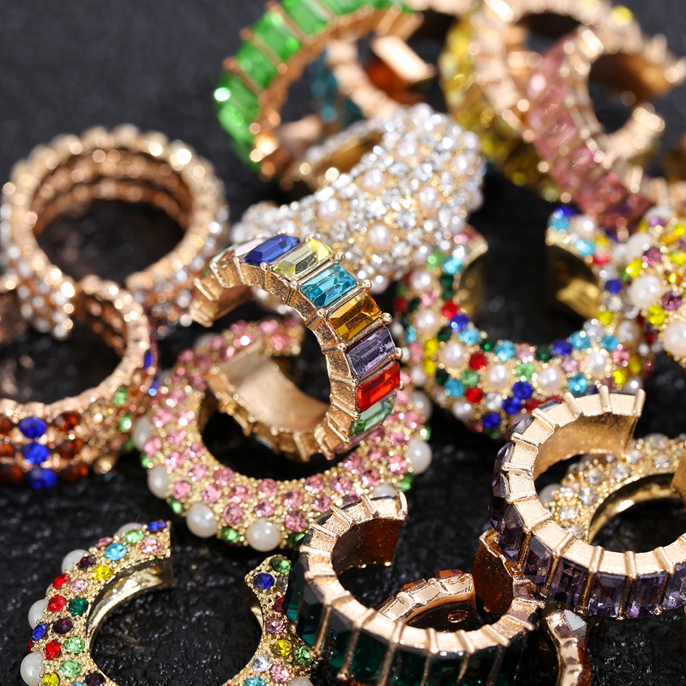 Khuyên Tai Nữ Trang Dáng Dài Tạo Hình Độc Đáo