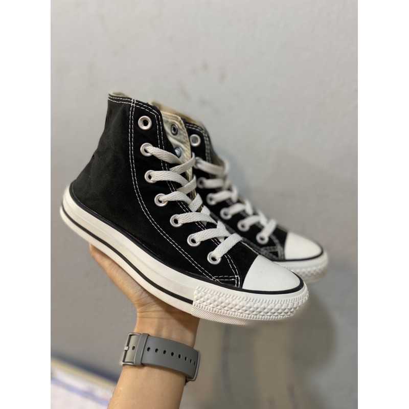 GIÀY CONVERSE ĐEN TRẮNG CỔ CAO SIZE 37 FULL BOX (Real 100%/2Hand)