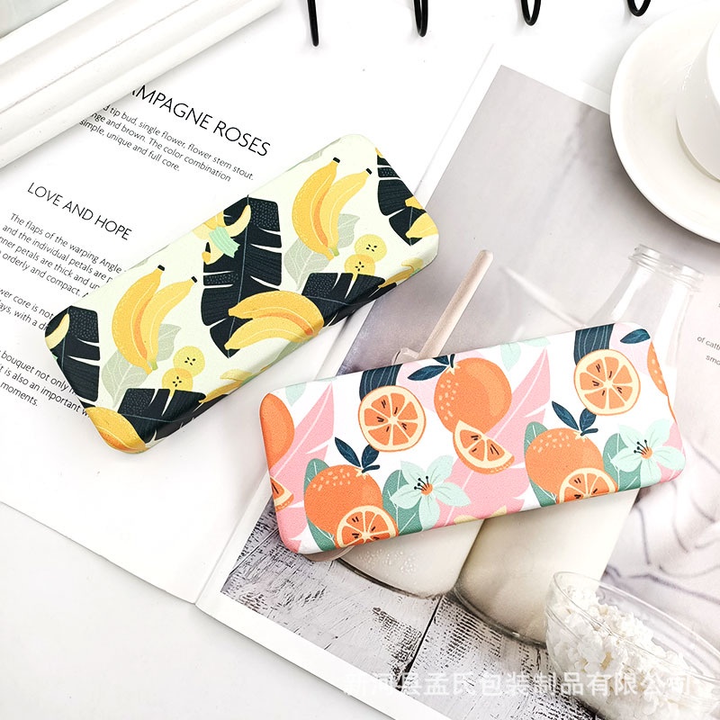 Hộp Đựng Kính Thời Trang Dáng Vuông Họa Tiết Hoạt Hình Dễ Thương