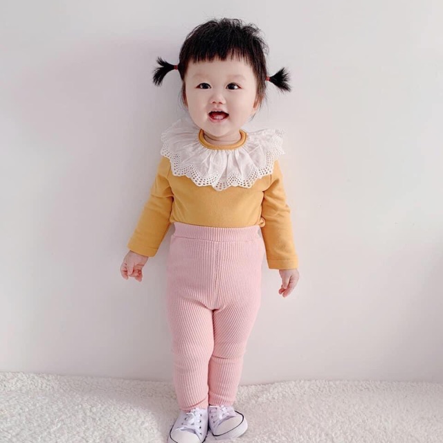 Áo cotton dày cổ ren bèo tròn bé gái cực xinh