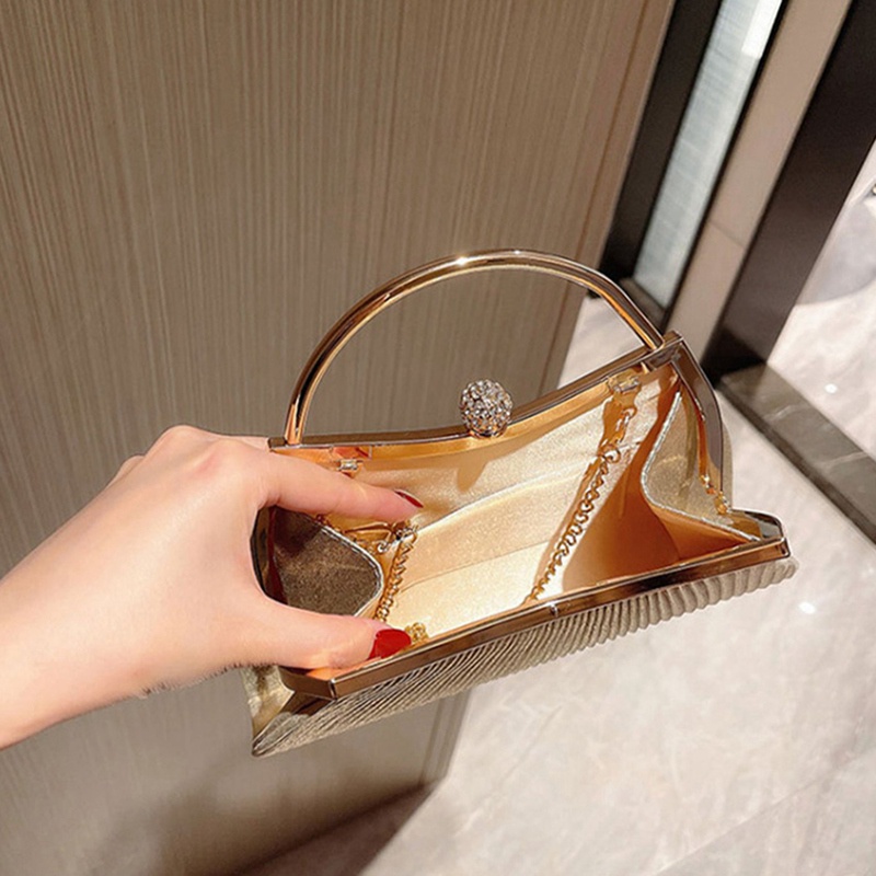 Ví Cầm Tay Đính Kim Cương Giả Thiết Kế Mới Cao Cấp Thời Trang Dành Cho Nữ