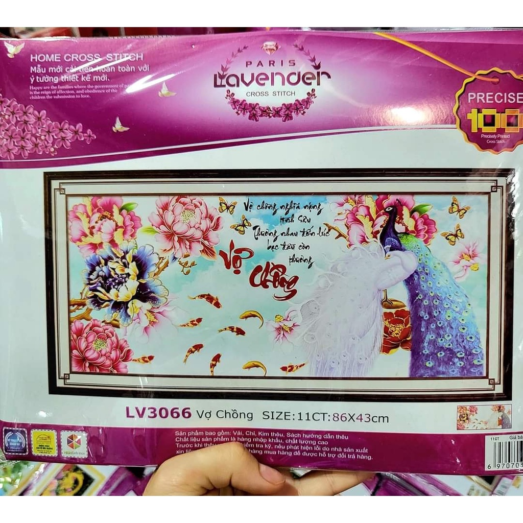 Tranh thêu vợ chồng KT:86x42cm,tranh chưa thêu.Tặng kéo và xỏ chỉ.