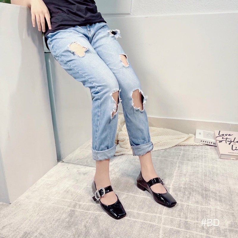 Bệt đá tiểu thư