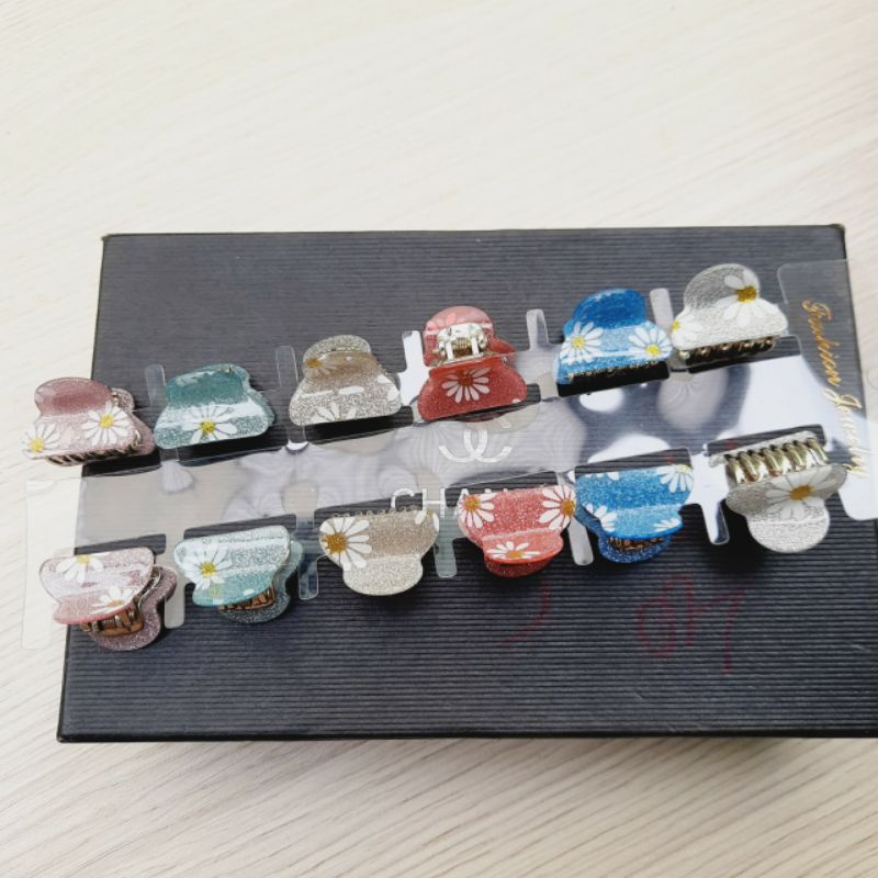 Kẹp tóc nhí ,kẹp đỉnh in chữ chenel/hoa cúc 2.3cm