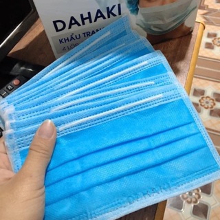 Khẩu trang 4l hàng có sẵn đủ 3 màu ạ