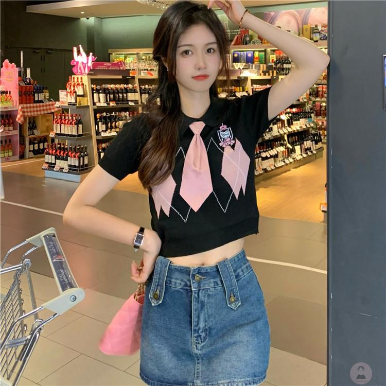 Áo Thun Dệt Kim Ngắn Tay Cổ Bẻ Thêu Họa Tiết Hình Thoi Có Cà Vạt Cho Nữ