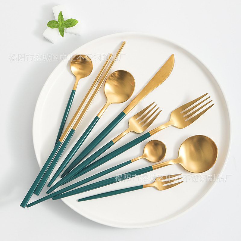Bộ dụng cụ ăn bằng thép không gỉ phong cách Hàn Quốc, dao đũa thìa mạ vàng màu XANH VÀNG : 8.7