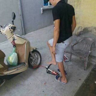 Bơm đạp chân bơm xe máy bơm xe đạp
