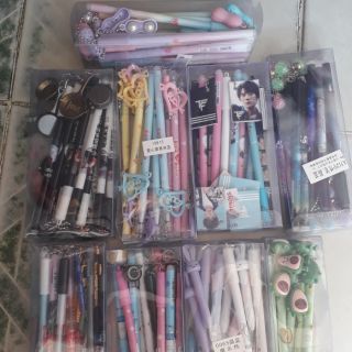 12 cây viết mực gôm màu xanh xóa được