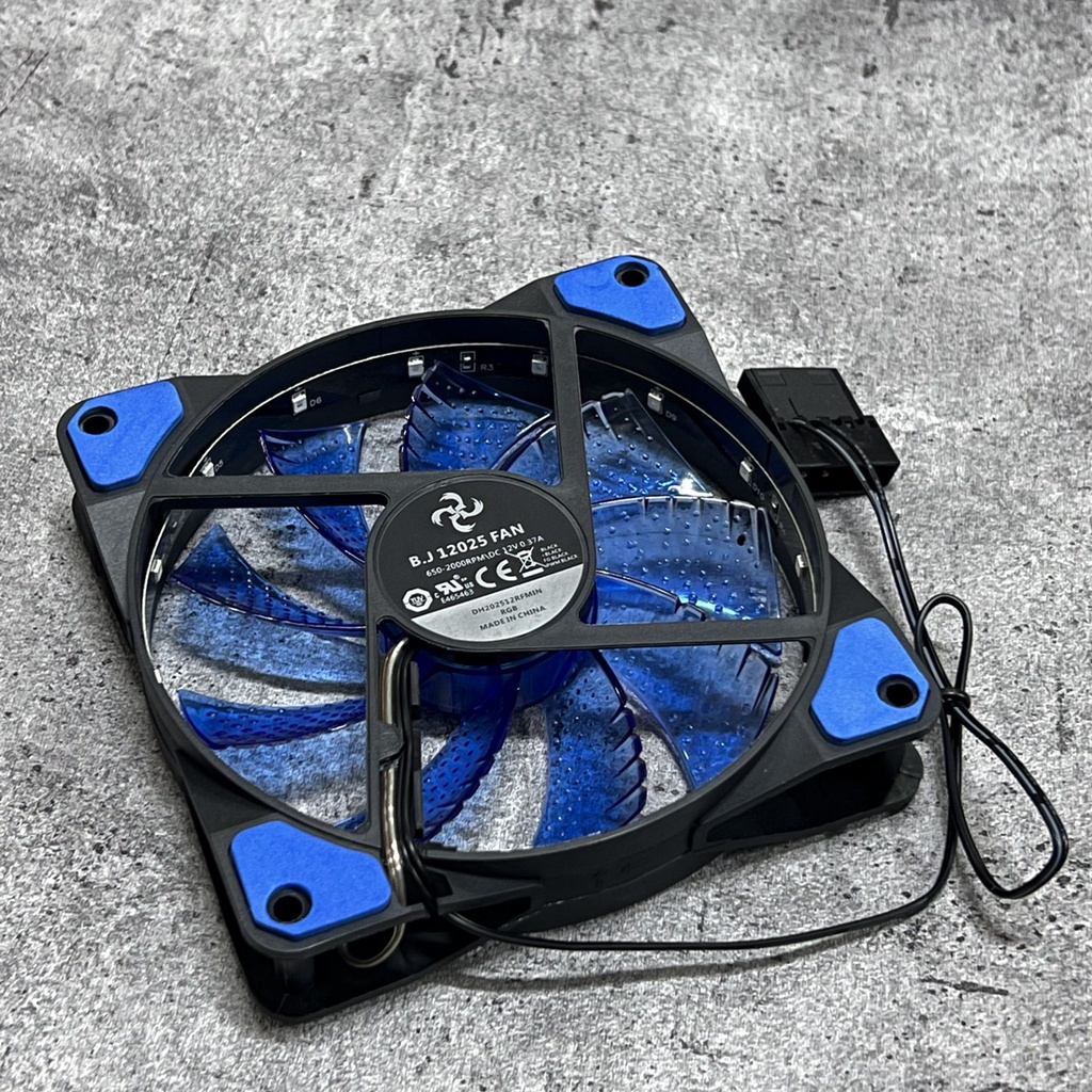 Fan case ,quạt tản nhiệt thùng máy cpu 12CM 12 INCH có đèn led 15 đèn bj1215 bj12025 trắng , xanh , đỏ