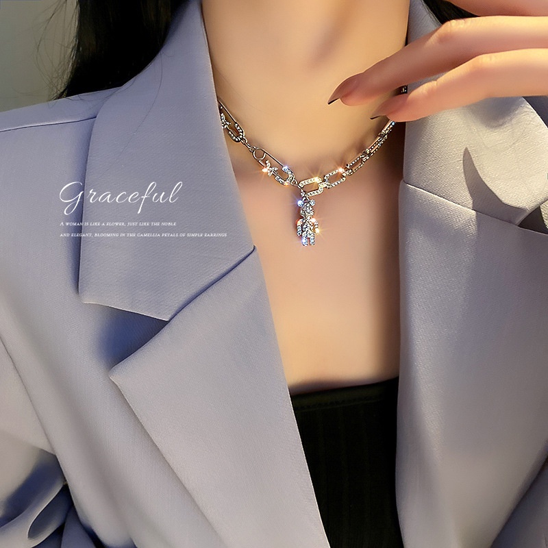 OIMG   vòng cổ Hợp Kim Mạ Bạc Hình Gấu Đính Đá Xinh Xắn