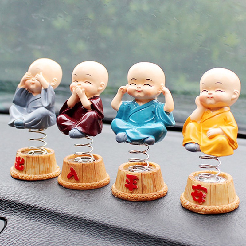 Chú tiểu tứ đại giai không đế lò xo gắn ô tô, đặt bàn làm việc, tiểu cảnh trang trí nhà cửa- Go Home