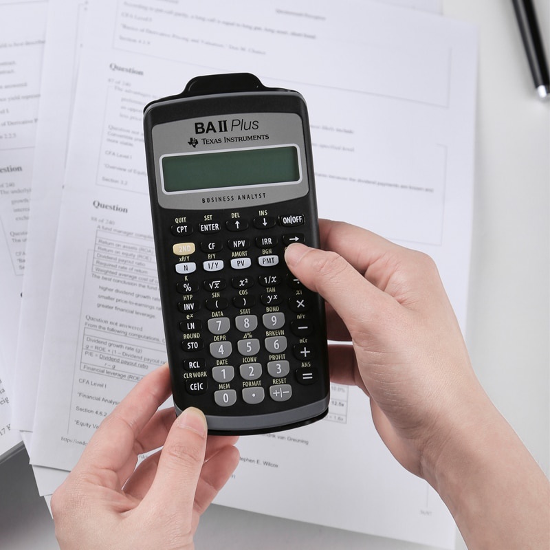 Máy tính tài chính Texas Instruments BA II Plus (đã qua sử dụng)