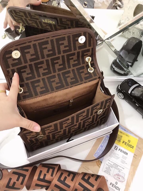 Túi chéo cực chất Fullbox