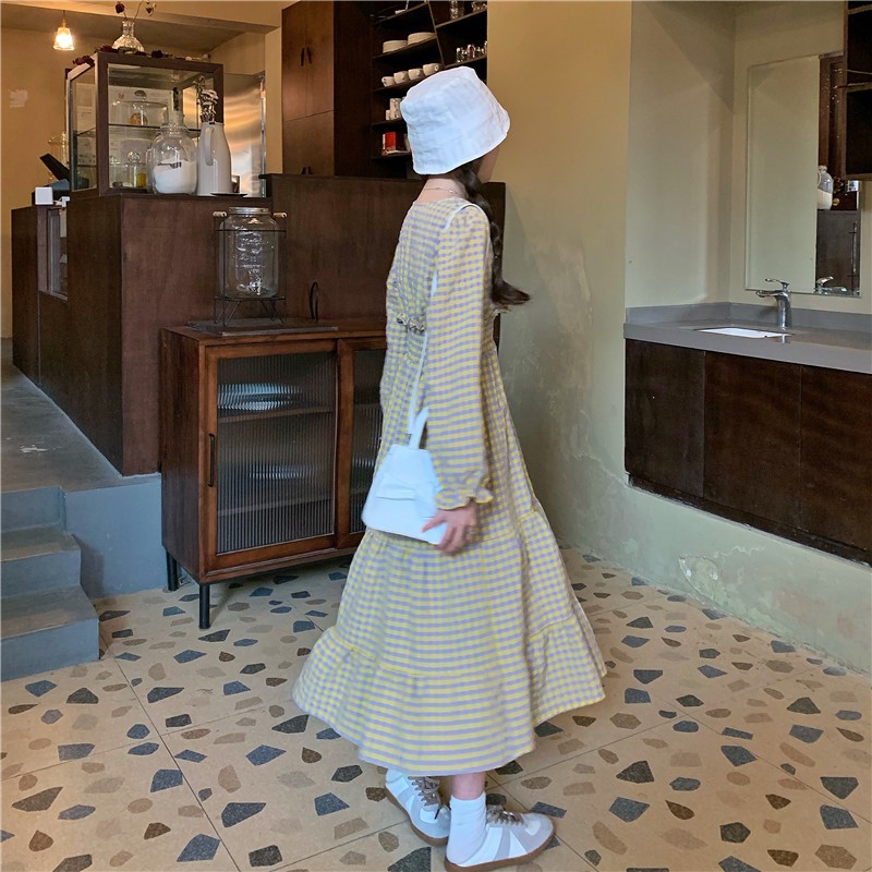 Đầm caro dáng xòe tay bồng dễ thương