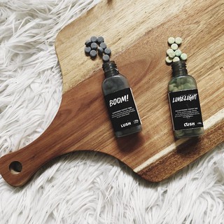 Viên đánh răng Lush Toothy Tabs.