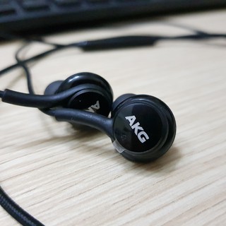 Tai nghe akg s10,s10plus chuẩn hãng,tặng hộp cực hot