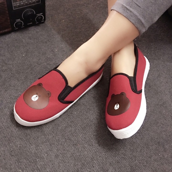 Giày slip on gấu màu đỏ Koin VV181