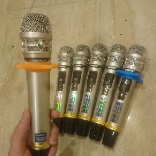 Tay mic không dây - SHURE UR29D PLUS - 1 chiếc.
