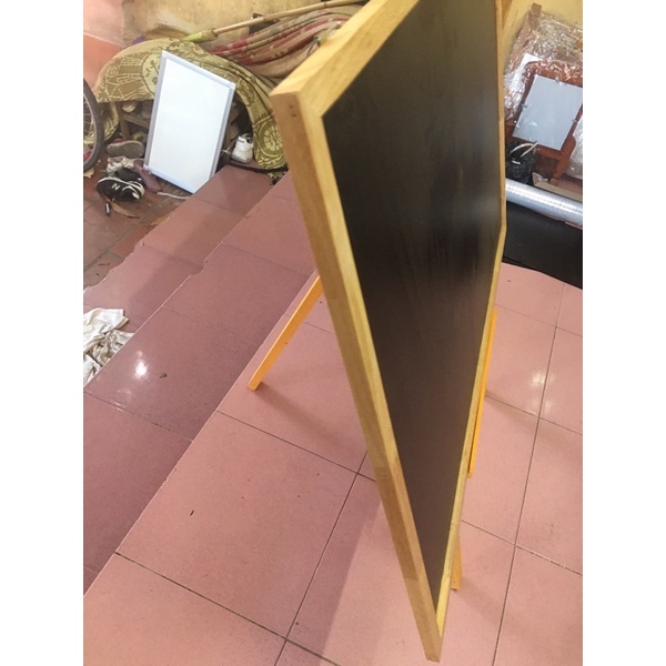 Bảng menu đen khung gỗ