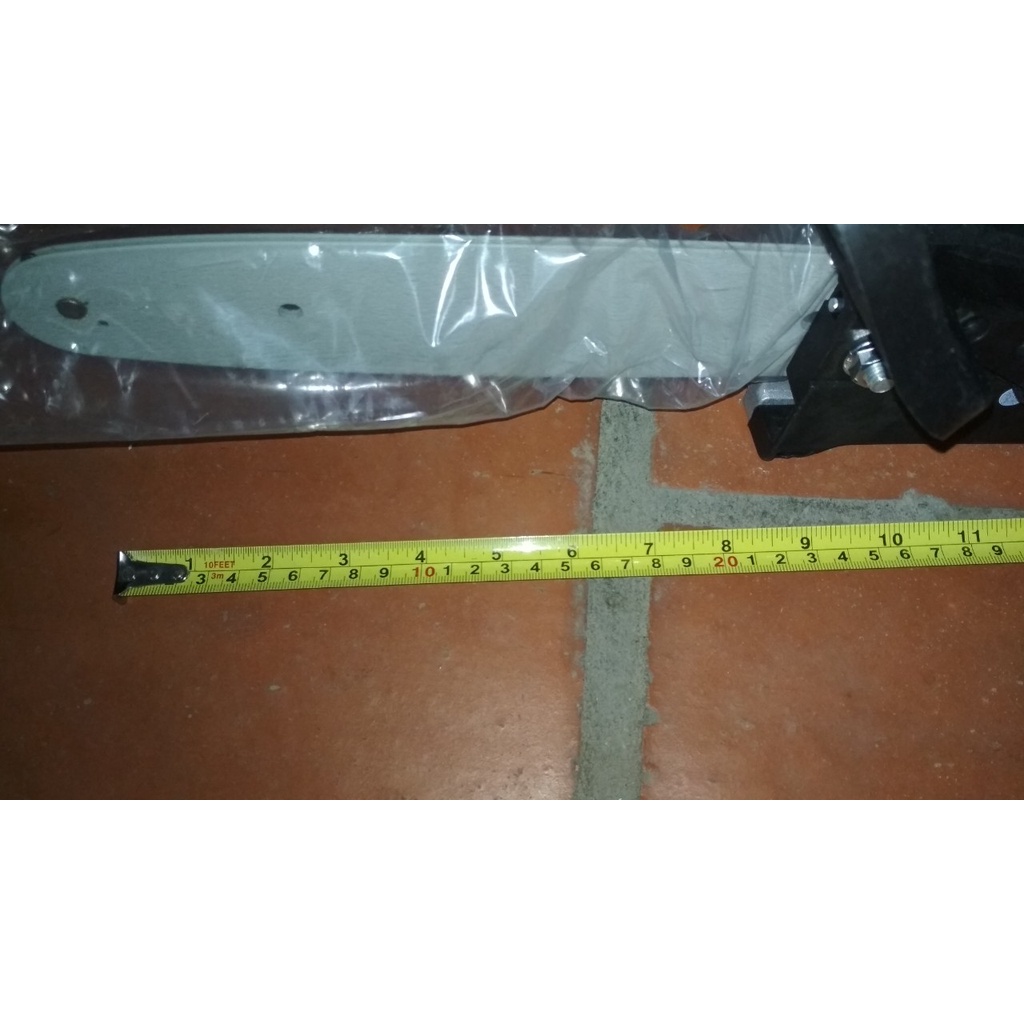 Máy cưa xích chạy pin