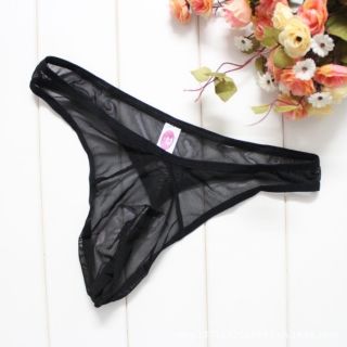 Quần lót nam lọt khe