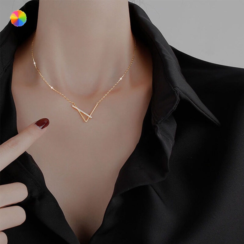 Vòng cổ mặt chữ V thời trang cho nữ